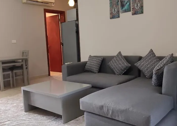 One Bedroom At The View - B104 Apartment